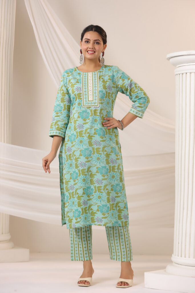 Pista Green Cotton Kurta Set with Floral Pattern and Round Neck